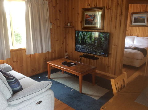 Swansea Cottages And Motel Suites - Australian Directory 40