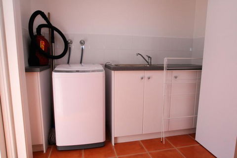 Suntrap Cove Bicheno - Australian Directory 36