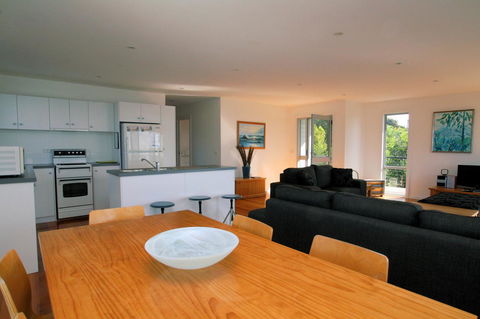 Suntrap Cove Bicheno - Australian Directory 21