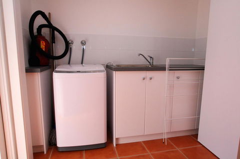 Suntrap Cove Bicheno - Australian Directory 13