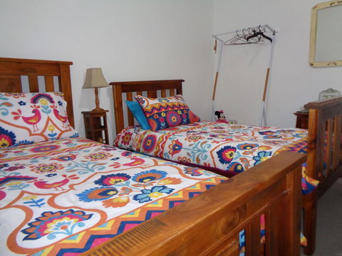 Post House Cottage - Australian Directory 10