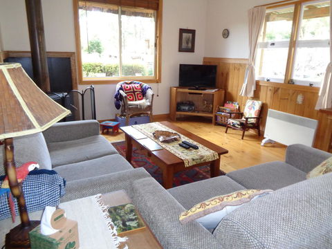 Post House Cottage - Australian Directory 6