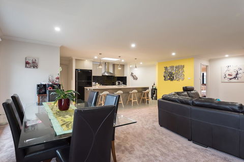 Euphoria House - Australian Directory 10