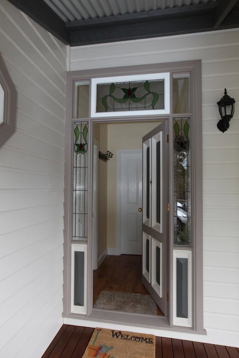 House On The Hill Bed And Breakfast - Australian Directory 4
