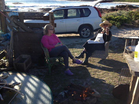 Island Breeze Motel - Australian Directory 18