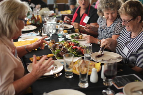 Island Breeze Motel - Australian Directory 16