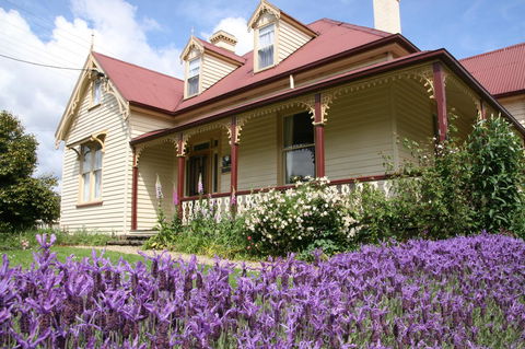Cambridge House Bed & Breakfast - Australian Directory 11