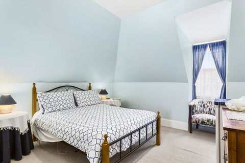 Cambridge House Bed & Breakfast - Australian Directory 20