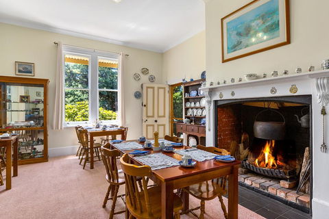 Cambridge House Bed & Breakfast - Australian Directory 25