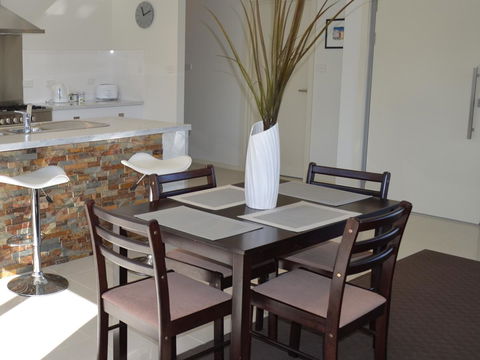 170 Hazards View - Unit 1 - Australian Directory 5