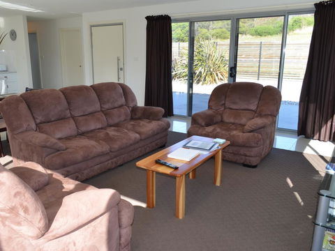 170 Hazards View - Unit 1 - Australian Directory 3