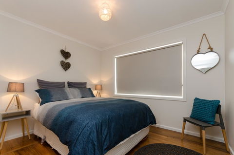 Penguin Beach House - Australian Directory 2