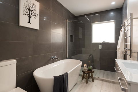 Penguin Beach House - Australian Directory 1
