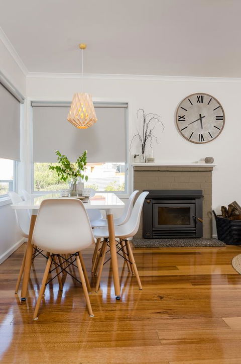 Penguin Beach House - Australian Directory 13