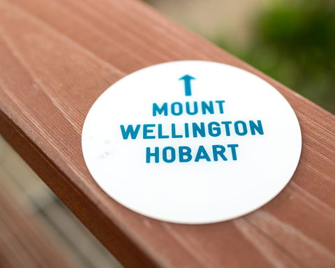 Larus Waterfront Cottage - Australian Directory 23