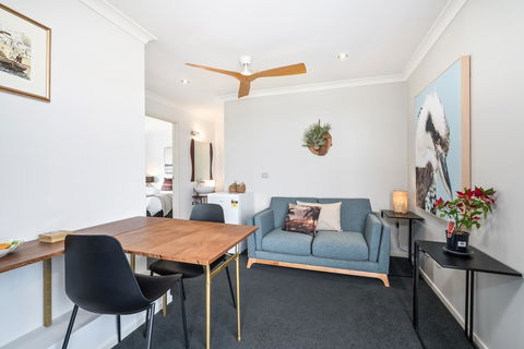 Madsen Retreat - Australian Directory 3