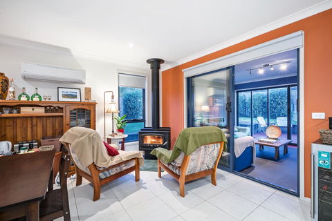 Madsen Retreat - Australian Directory 29