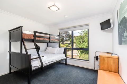 Madsen Retreat - Australian Directory 28