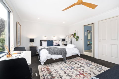 Madsen Retreat - Australian Directory 7