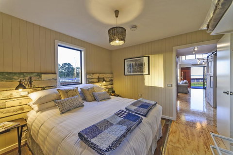 Coastal Pods Wynyard - Australian Directory 7