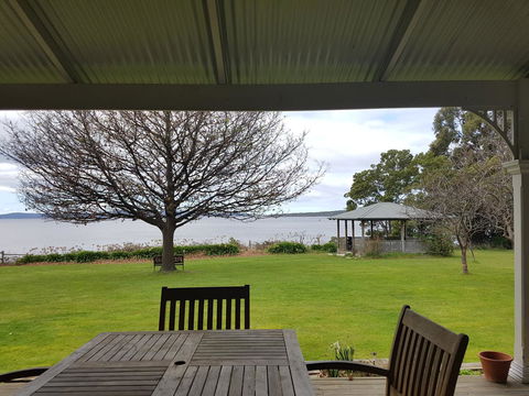 Wavestation - Australian Directory 0