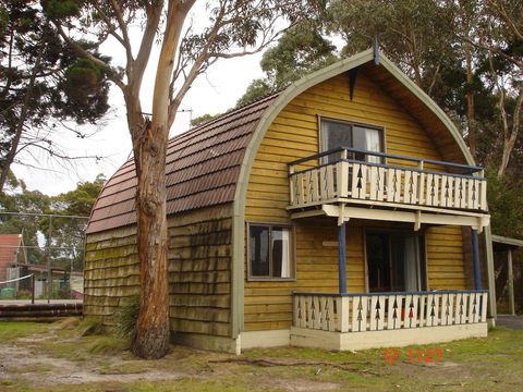 Bicheno By The Bay - Australian Directory 2