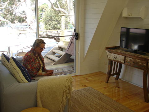 Bicheno By The Bay - Australian Directory 12