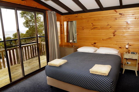 Bicheno By The Bay - Australian Directory 25