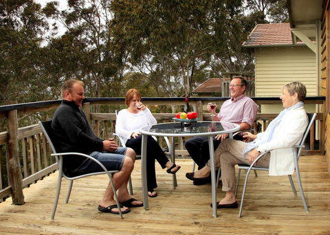 Bicheno By The Bay - Australian Directory 26
