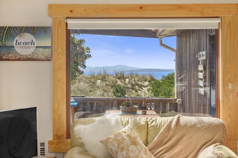 Aqua Beachfront! - Australian Directory 10