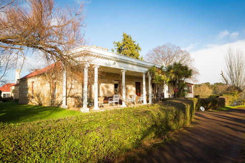 Ratho Farm - Australian Directory 1