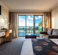Beachfront Bicheno - Australian Directory