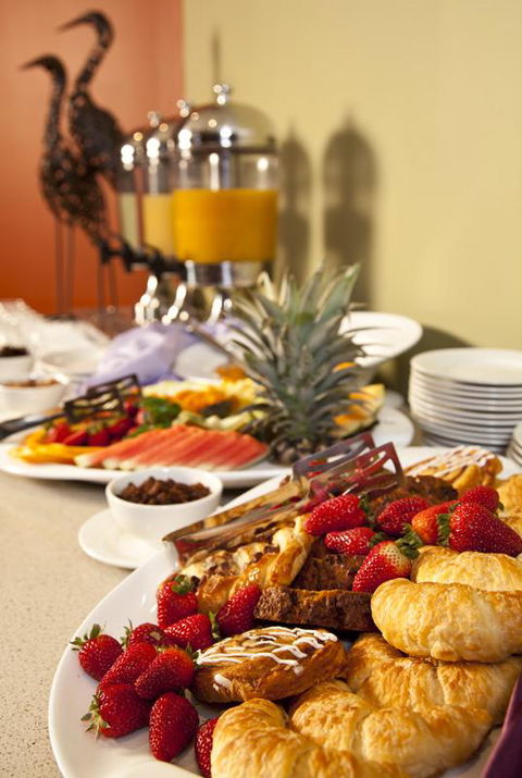 Edgewater Hotel - Australian Directory 23