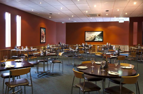 Edgewater Hotel - Australian Directory 32