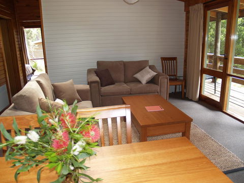Stewarts Bay Lodge - Australian Directory 19