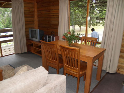 Stewarts Bay Lodge - Australian Directory 21
