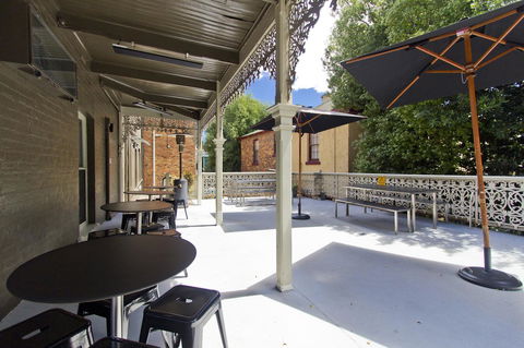Deloraine Hotel - Australian Directory 28