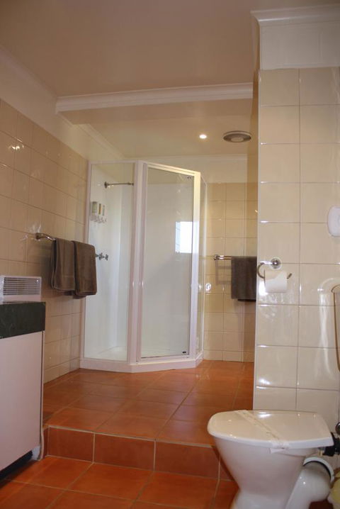 Swansea Motor Inn Tasmania - Australian Directory 34