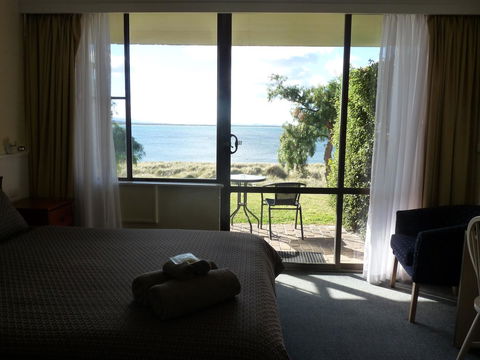 Swansea Motor Inn Tasmania - Australian Directory 23