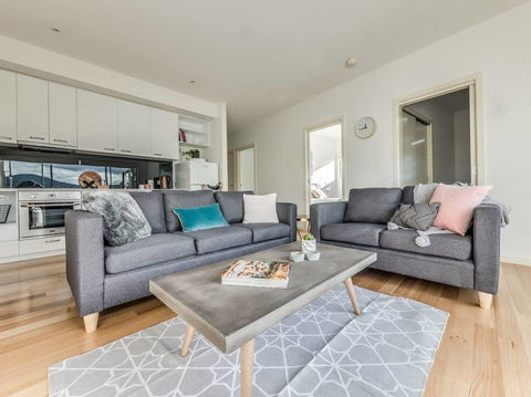 Marina View Apartment - Australian Directory 0