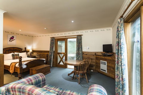 Cradle Forest Inn - Australian Directory 23