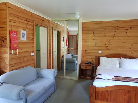 Cradle Forest Inn - Australian Directory 11