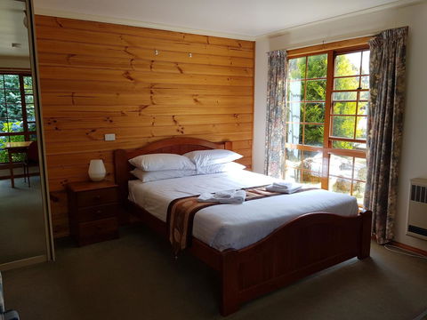 Cradle Forest Inn - Australian Directory 4