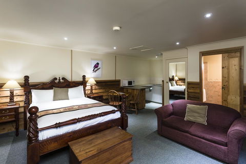 Cradle Forest Inn - Australian Directory 22