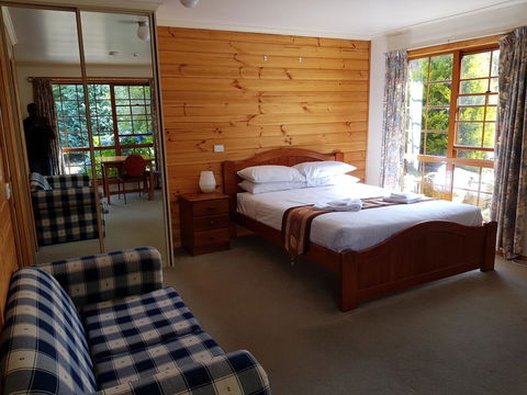 Cradle Forest Inn - Australian Directory 7