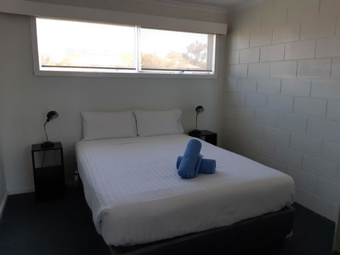 Anchor Wheel Motel - Australian Directory 4