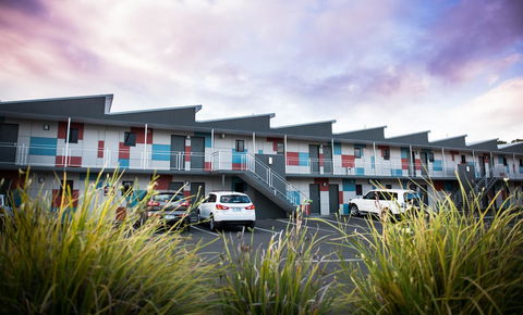 Kingston Hotel - Australian Directory 24