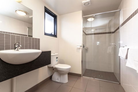 Kingston Hotel - Australian Directory 12
