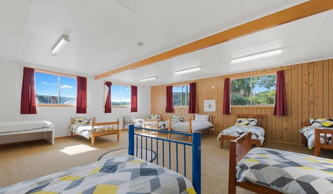 Return To Sender Lodge - Australian Directory 5