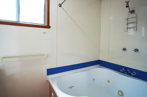 Discovery Parks â€“ Cradle Mountain - Australian Directory 42